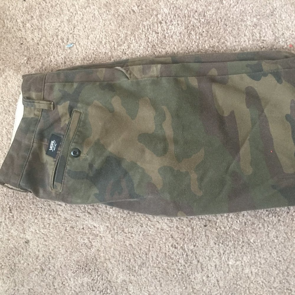 VANS CAMO CHINO PANTS